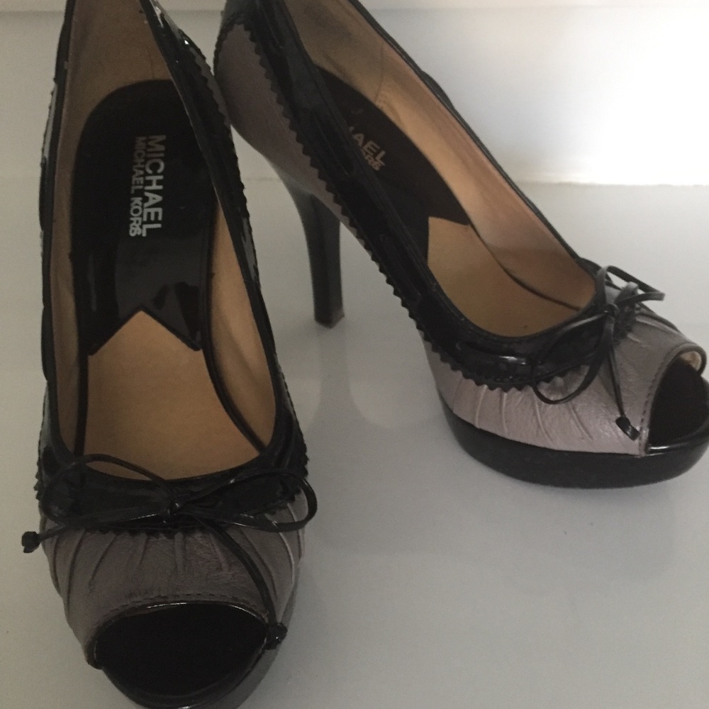 Michael Kors Shoe